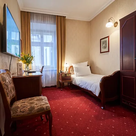 Pollera Hotel Krakau