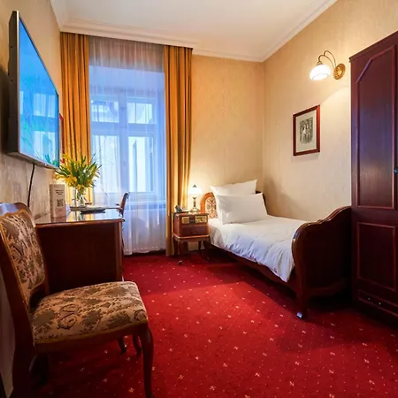 Hotell Pollera 3*